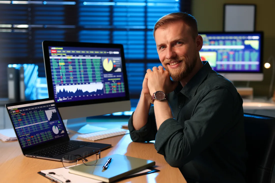 EOS Integrator reviewing market compensation and leadership benchmarks